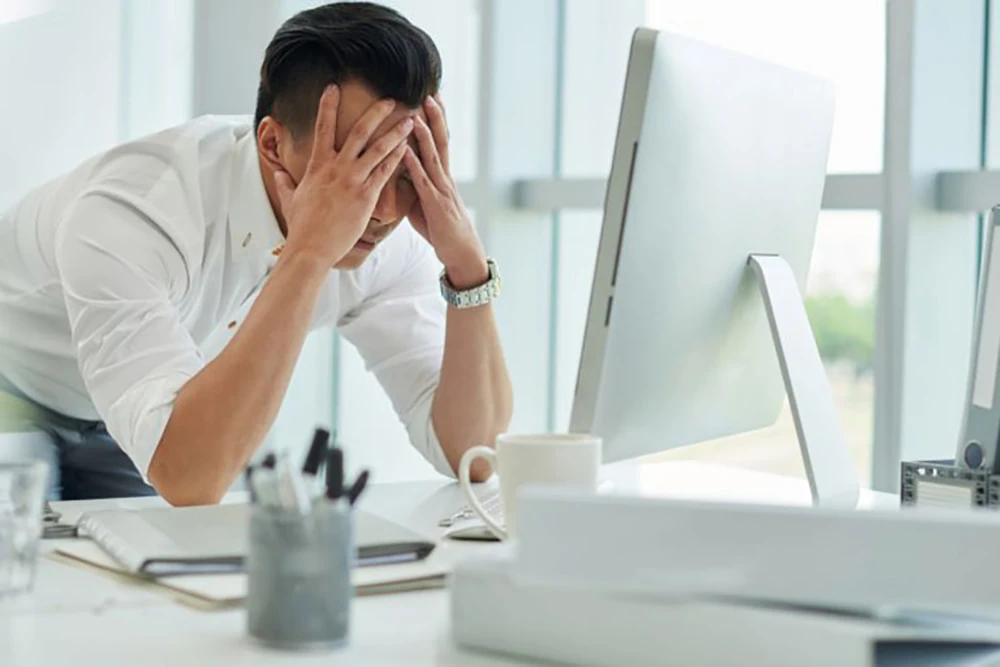 Công việc nhiều áp lực, stress là một trong những nguyên nhân gây suy nhược cơ thể Công việc nhiều áp lực, stress là một trong những nguyên nhân gây suy nhược cơ thể