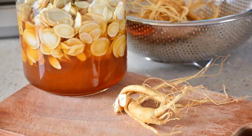 Sâm tươi ngâm mật ong có hương vị thơm ngon, dễ dùng