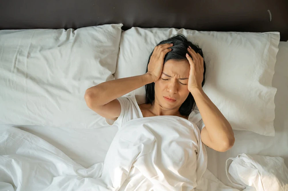 Thiếu ngủ gây ra nhiều rắc rối cho sức khỏe thể chất và tinh thần Thiếu ngủ gây ra nhiều rắc rối cho sức khỏe thể chất và tinh thần