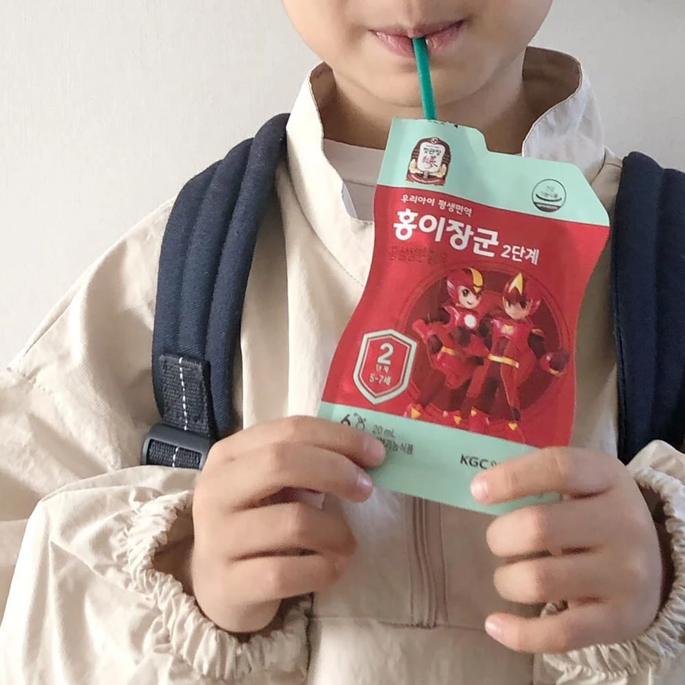 Mỗi ngày các bé có thể uống 1 gói nước hồng sâm baby Mỗi ngày các bé có thể uống 1 gói nước hồng sâm baby