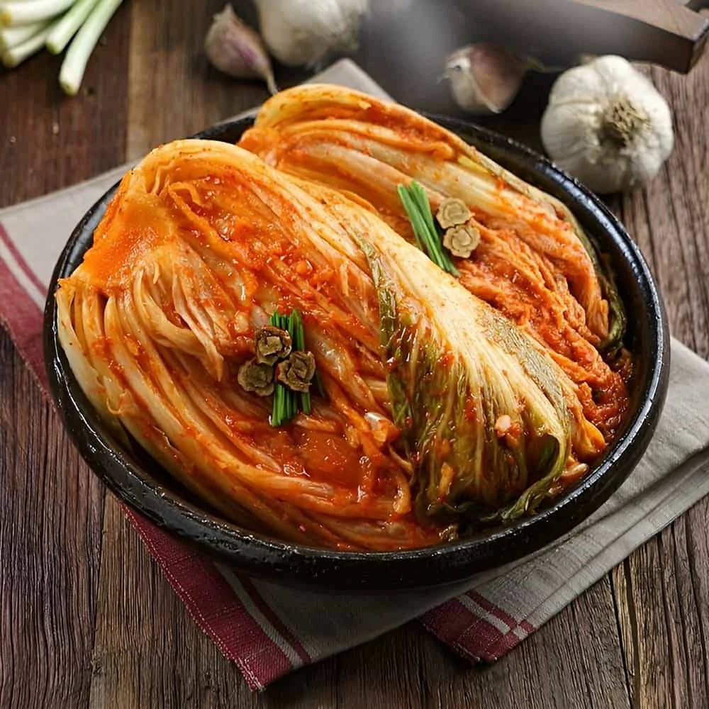 Kim chi chứa nhiều vitamin C, là nguồn cung cấp chất chống oxy hóa dồi dào