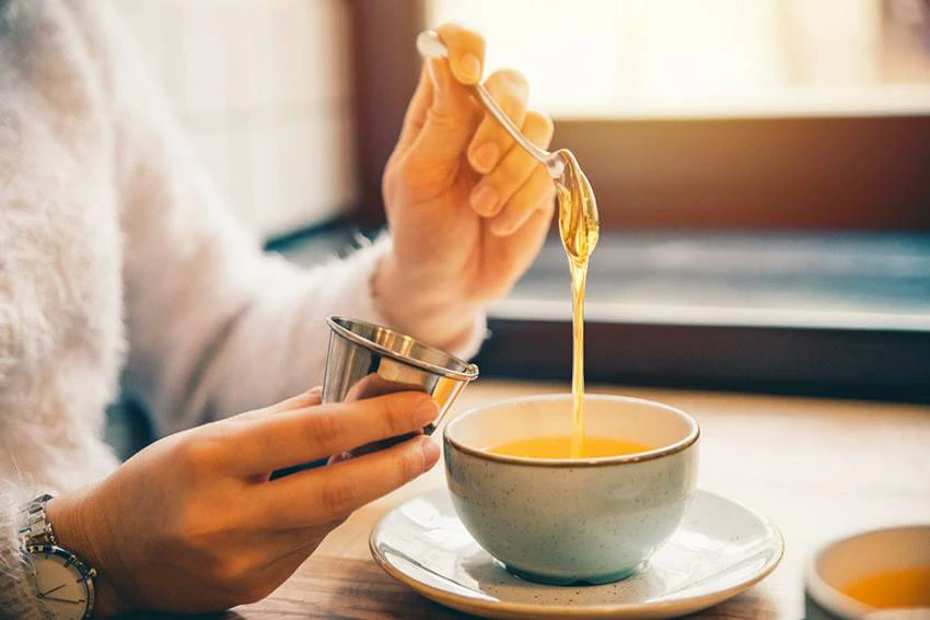 Mật ong giúp làm dịu căng thẳng, giảm mệt mỏi