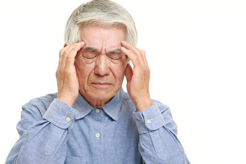 Sa sút trí tuệ gây ảnh hưởng đến sức khỏe của chính người cao tuổi và những người xung quanh Sa sút trí tuệ gây ảnh hưởng đến sức khỏe của chính người cao tuổi và những người xung quanh