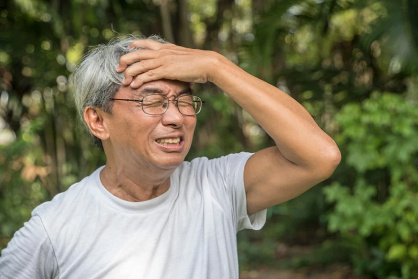 Nắng nóng khiến sức khỏe của người cao tuổi bị ảnh hưởng