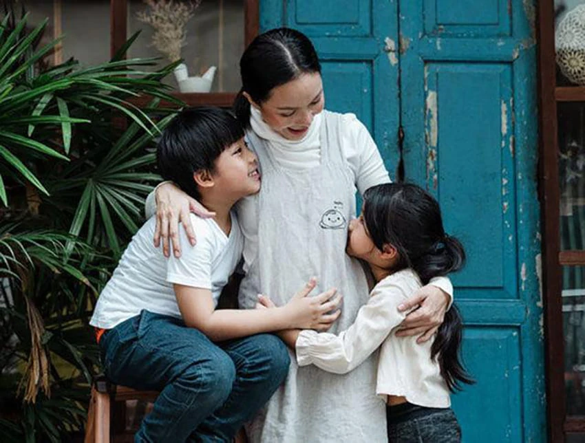 Những cái ôm có thể làm tăng cảm giác hạnh phúc và nâng cao miễn dịch Những cái ôm có thể làm tăng cảm giác hạnh phúc và nâng cao miễn dịch