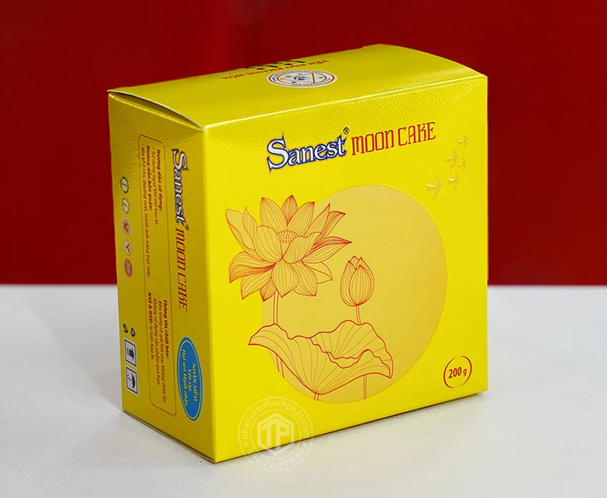 Bánh trung thu Yến Sào nhân mềm hộp 1 bánh x 200gr Bánh trung thu Yến Sào nhân mềm hộp 1 bánh x 200gr