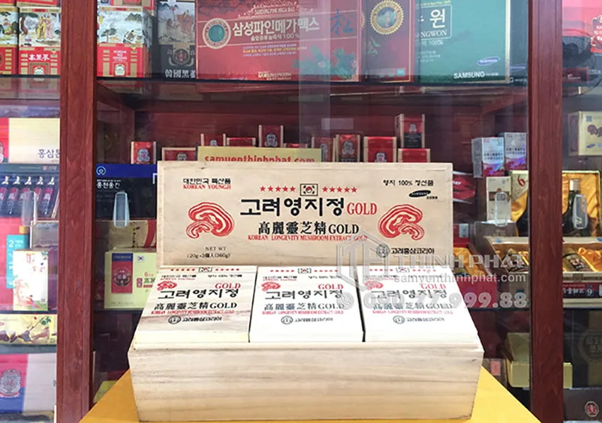 Cao linh chi sao đỏ Hàn Quốc Gold hộp gỗ 3 lọ x 120g Cao linh chi sao đỏ Hàn Quốc Gold hộp gỗ 3 lọ x 120g